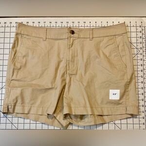 NWT Old Navy Women’s Size 14 Upper Crust High Rise 3.5” Inseam Everyday Shorts